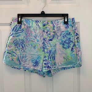 Lilly Pulitzer Run Around short